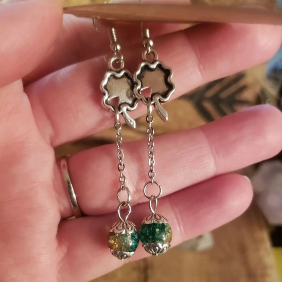 Lucky Clover Heart Shamrock earrings Long~Celtic~St Patrick's day~Irish Gift - Picture 10 of 13